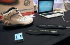 کفش هایی با قابلیت اتصال به اینترنت