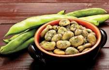 خواص و عوارض باقلا