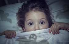 چگونه با ترس های فرزند خود برخورد کنیم