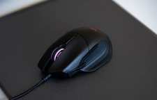 ماوس باسیلیسک ریزر مجهز به سنسور نوری