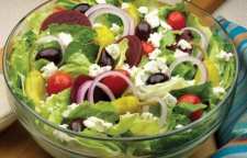 طرز تهیه سالاد تابستانی یونانی