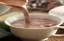 طرز تهیه هات چاکلت پاریسی