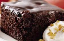 دستور تهیه کیک پودینگ داغ شکلاتی بدون آرد