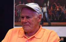 درگذشت گالت مک درموت سازنده آهنگ والس آفریقایی