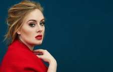 کدام یک از سلبریتی ها همیشه یک نوع لباس به تن دارند