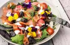 طرز تهیه سالاد سالمون فرانسه