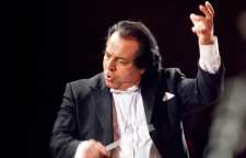 خون ایرانی ساخته ی علی رهبری اجرا شد