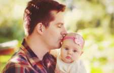 چگونه به فرزند خود محبت کنیم