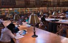 داستان کوتاه نبوغ کارمند کتابخانه