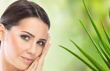 داشتن پوستی شفاف با ژل آلوئه ورا