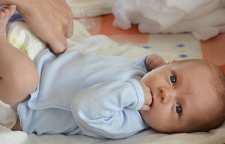 آیا خون در مدفوع کودکان نگران کننده است