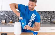 مصرف شیر همراه با مکمل کراتین