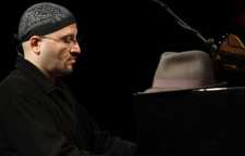 تاریخ کنسرت آنسامبل پویا نیک پور تغییر کرد