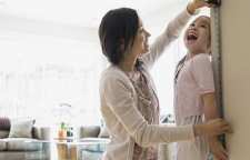 عوامل و خوراکی هایی که بر رشد کودک موثرند چه مواردی هستند