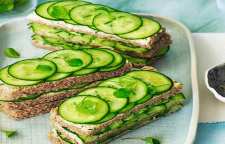 نحوه درست کردن ساندویچ سه لایه خیار و شوید