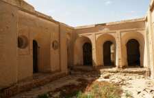 خانه میرمیران شهرستان ورزنه با گچ بری ها و نقاشی های منحصر به فرد