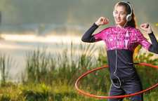 فواید تمرین حلقه لاغری یا هولاهوپ و میزان تأثیر آن بر لاغری