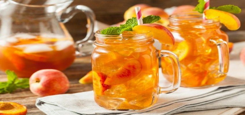 روش درست کردن نوشیدنی یخ چای نعنا و سیب