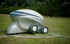 خط کشی زمین چمن در عرض 20 دقیقه توسط ربات هوشمند