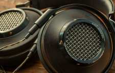 هدفون های سری Heritage با ترکیبی از چرم و چوب