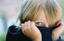 چگونه به کودک خجالتی خود کمک کنیم