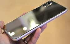 آیفون X با حسگر اثر انگشت یکپارچه با نمایشگر در 2019