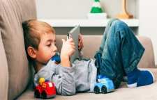 برخورد درست با کودک وابسته به بازی کامپیوتری