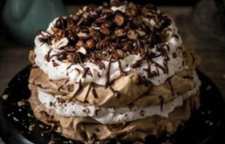 آموزش تهیه دسر شکلاتی فندقی پالووا