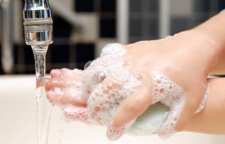 با نحوه شست و شو دست ها به شیوه صحیح آشنا شویم