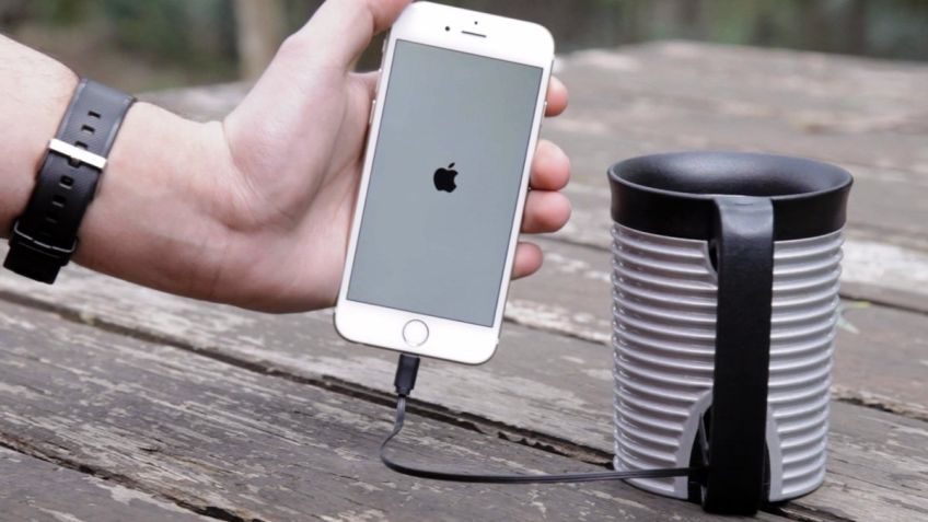 تلفن همراه را با لیوان چای شارژ کنید