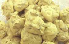 آموزش طبخ شیرینی پفکی گردویی