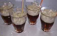 آموزش تهیه ژله نوشابه با کف و یخ دسری مناسب برای روزهای گرم تابستانی