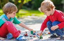 آشنایی با بازی های مناسب در فضای باز برای کودکان