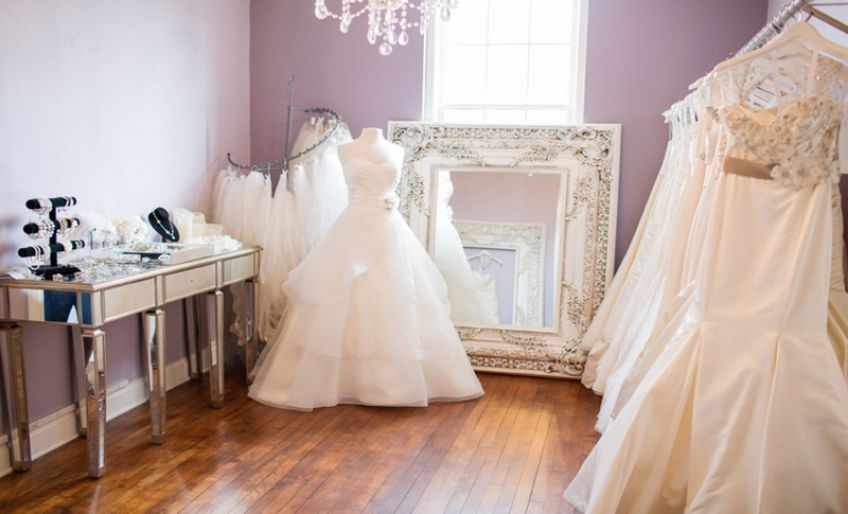 راهنما انتخاب لباس عروس کرایه ای و دست دوم
