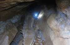 غار تانا معروف به غار گرز رستم عمیق ترین غار چاهی شهرکرد استان چهارمحال و بختیاری