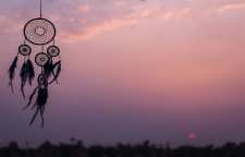 شعر عاشقانه رویای رنگین از فریدون مشیری شاعر معاصر