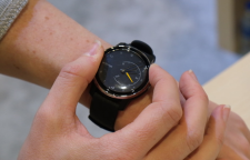 ساعت هوشمند Move ECG با امکان کنترل ضربان قلب