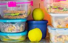مواد غذایی که نباید در ظروف پلاستیکی نگهداری شوند