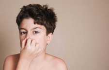 بوی بد ادرار در کودکان را جدی بگیرید