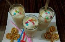 آموزش تهیه شیر موز بستنی خوشمزه و مقوی برای کودکان
