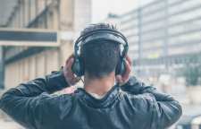 اثرات شگفت انگیز موسیقی بر مغز و مزایای آن