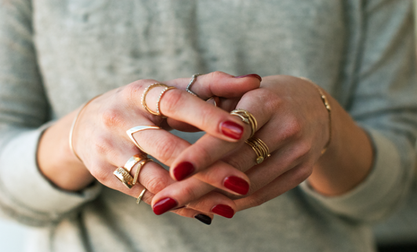 انگشترهای جواهر زیبا با طرح های خاص و مدرن