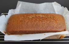 طرز تهیه کیک عسل و زنجبیل با بو و طعم بسیار مطبوعی