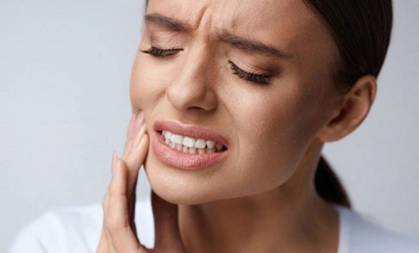 عواملی که منجر به دندان درد عصبی می شوند