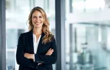 آشنایی با رازهایی که باعث موفقیت زنان در کار می شود