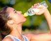 چه مقدار آب هنگام ورزش کردن و بعد آن باید بخوریم