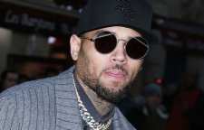 دستگیری کریس براون خواننده و رقاص آمریکا به اتهام تجاوز