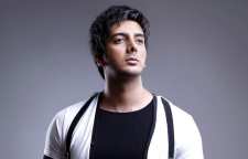 فرزاد فرزین بازیگر و خواننده تیتراژ سریال مانکن شد