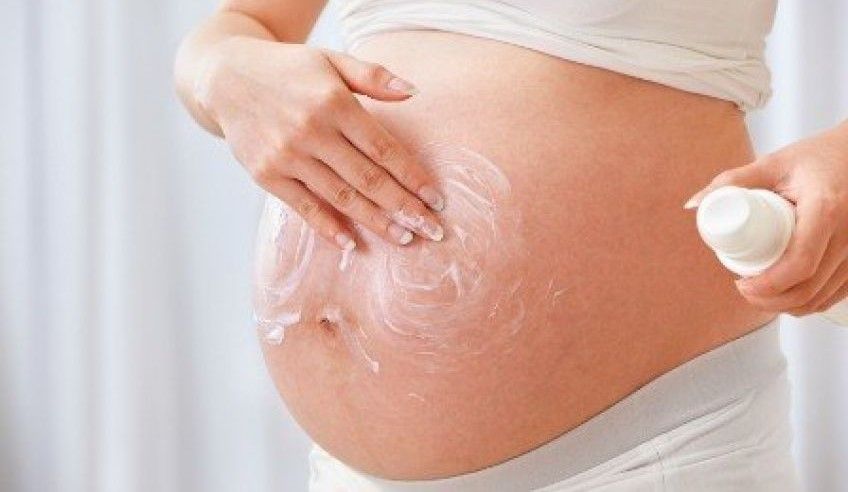 چگونه از ترک پوست در بارداری جلوگیری کنیم