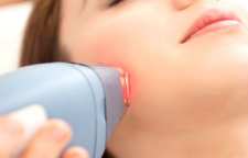 مزایا و معایب لیزر درمانی و الکترولیز برای از بین بردن موهای زائد